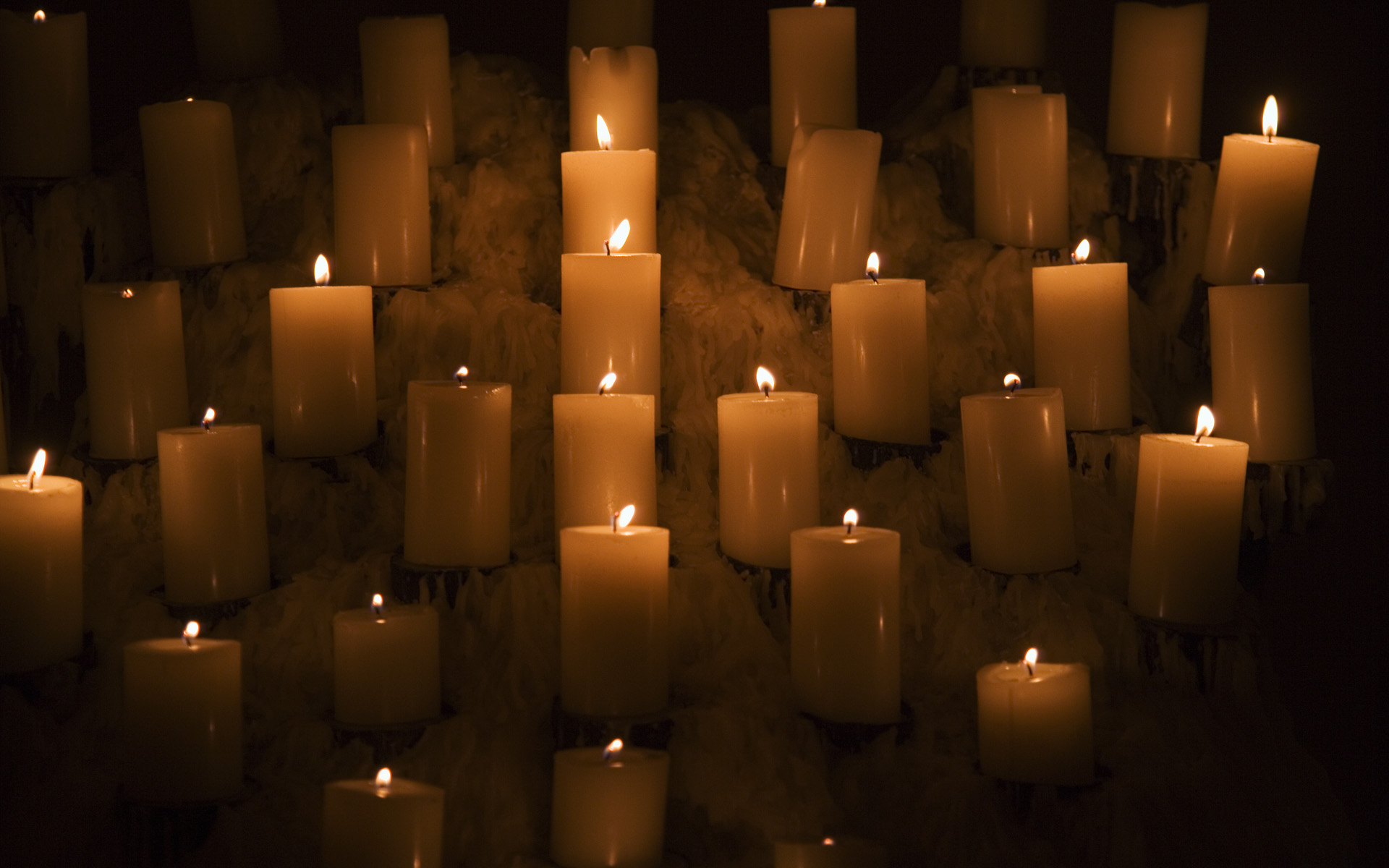 اضغط على الصورة لعرض أكبر. 

الإسم:	candlelight1.jpg 
مشاهدات:	1 
الحجم:	334.0 كيلوبايت 
الهوية:	830794