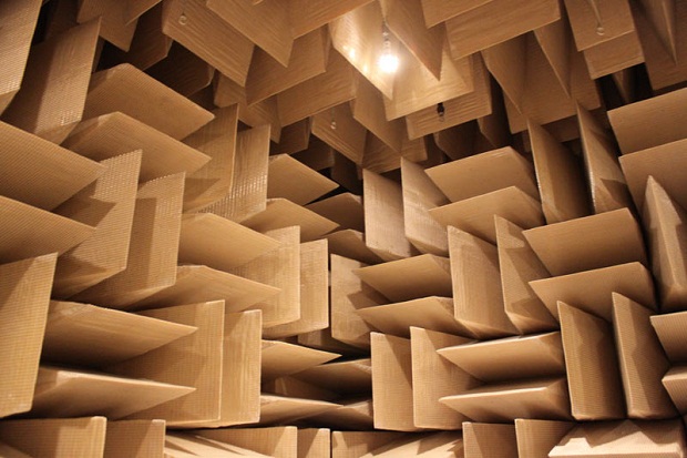 اضغط على الصورة لعرض أكبر.&nbsp;

الإسم:	anechoic-chamber-2.jpg&nbsp;
مشاهدات:	1&nbsp;
الحجم:	90.0 كيلوبايت&nbsp;
الهوية:	850077