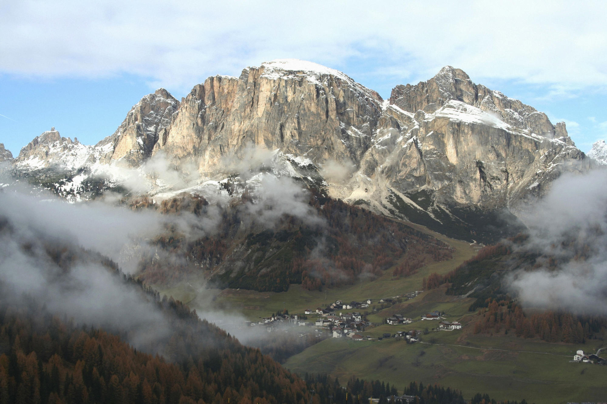 اضغط على الصورة لعرض أكبر.&nbsp;

الإسم:	Val Badia, Trentino-Alto Adige, Italy.jpg&nbsp;
مشاهدات:	1&nbsp;
الحجم:	356.8 كيلوبايت&nbsp;
الهوية:	852209