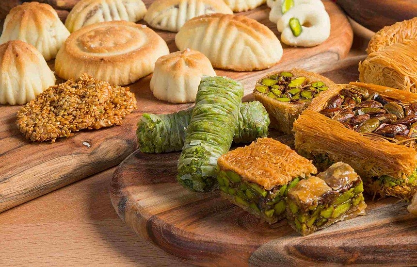 اضغط على الصورة لعرض أكبر.&nbsp;

الإسم:	sweets-compressed.jpg&nbsp;
مشاهدات:	895&nbsp;
الحجم:	196.5 كيلوبايت&nbsp;
الهوية:	884873